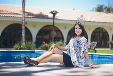 REYNA DE LA UNIDAD ACADEMICA PREPARATORIA LOS MOCHIS