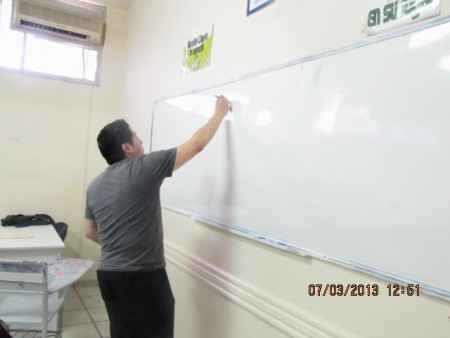 CLASE DE INGLES, PROFESOR DANIEL GARCIA